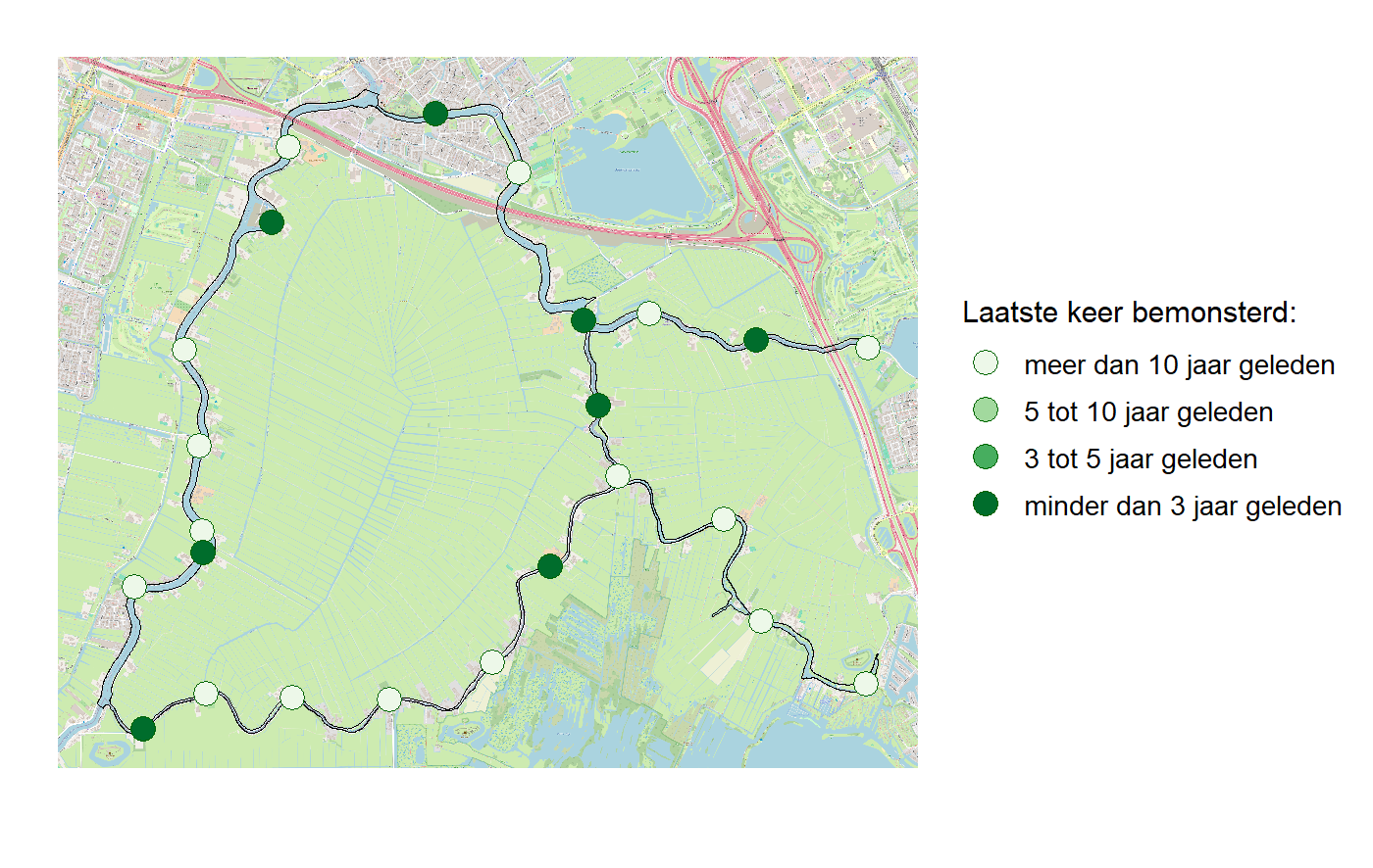 Kaart met meetlocaties waar waterplanten worden gemeten (groene stippen). Het laatste meetjaar waarin een locatie is bemonsterd is weergegeven in verschillende tinten groen.