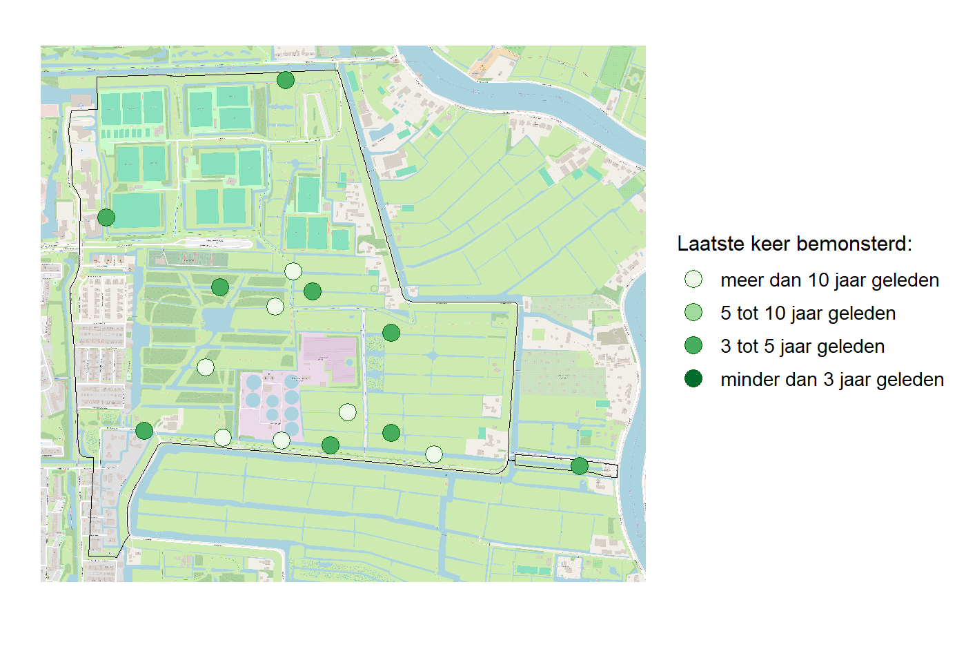 Kaart met meetlocaties waar waterplanten worden gemeten (groene stippen). Het laatste meetjaar waarin een locatie is bemonsterd is weergegeven in verschillende tinten groen.