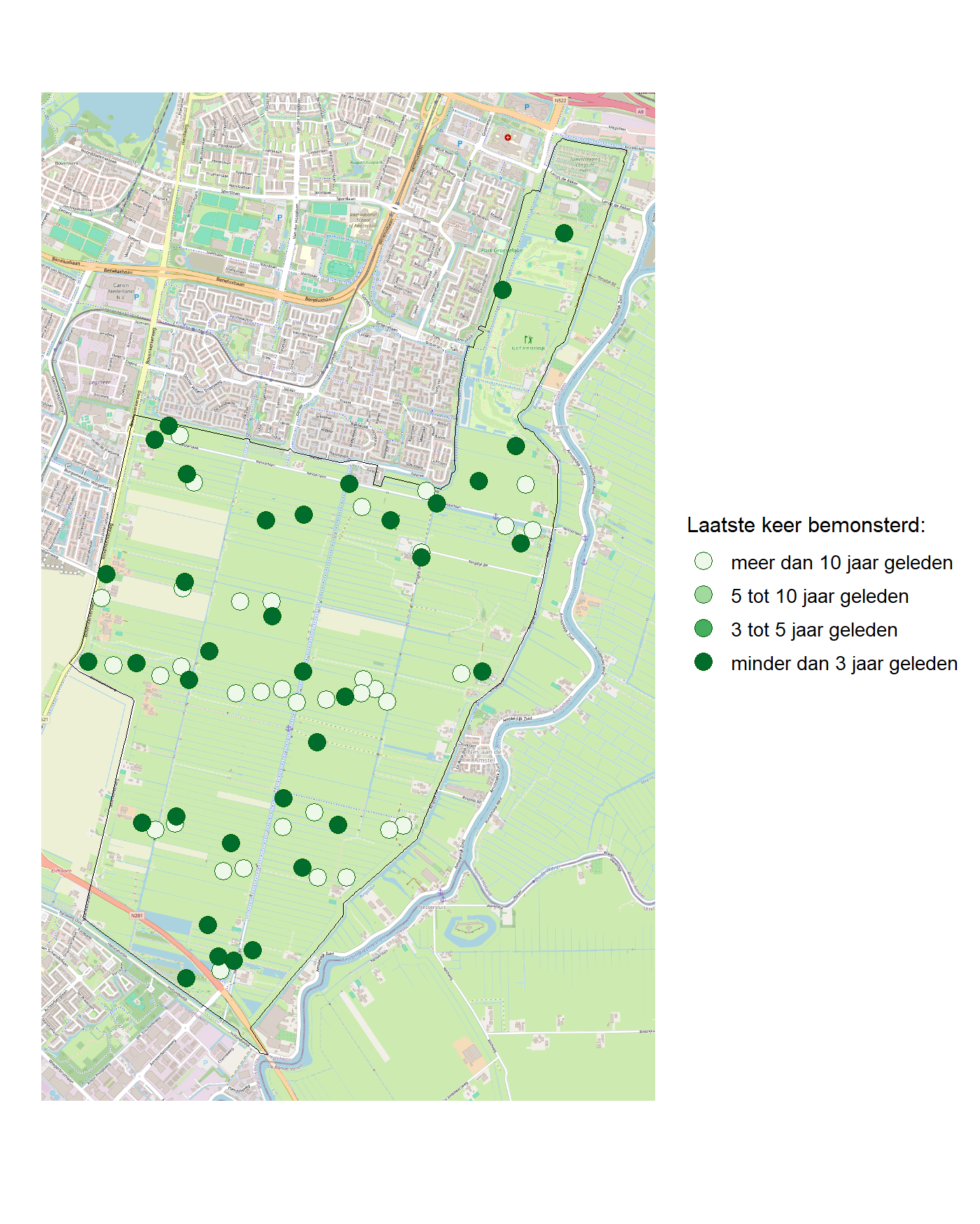 Kaart met meetlocaties waar waterplanten worden gemeten (groene stippen). Het laatste meetjaar waarin een locatie is bemonsterd is weergegeven in verschillende tinten groen.