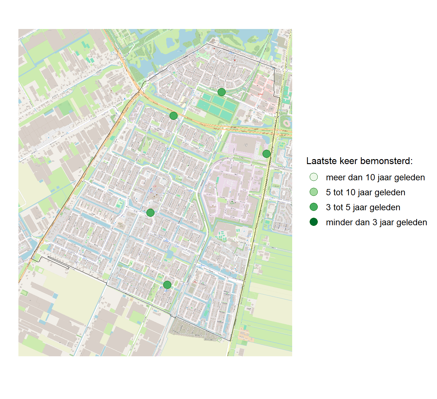 Kaart met meetlocaties waar waterplanten worden gemeten (groene stippen). Het laatste meetjaar waarin een locatie is bemonsterd is weergegeven in verschillende tinten groen.