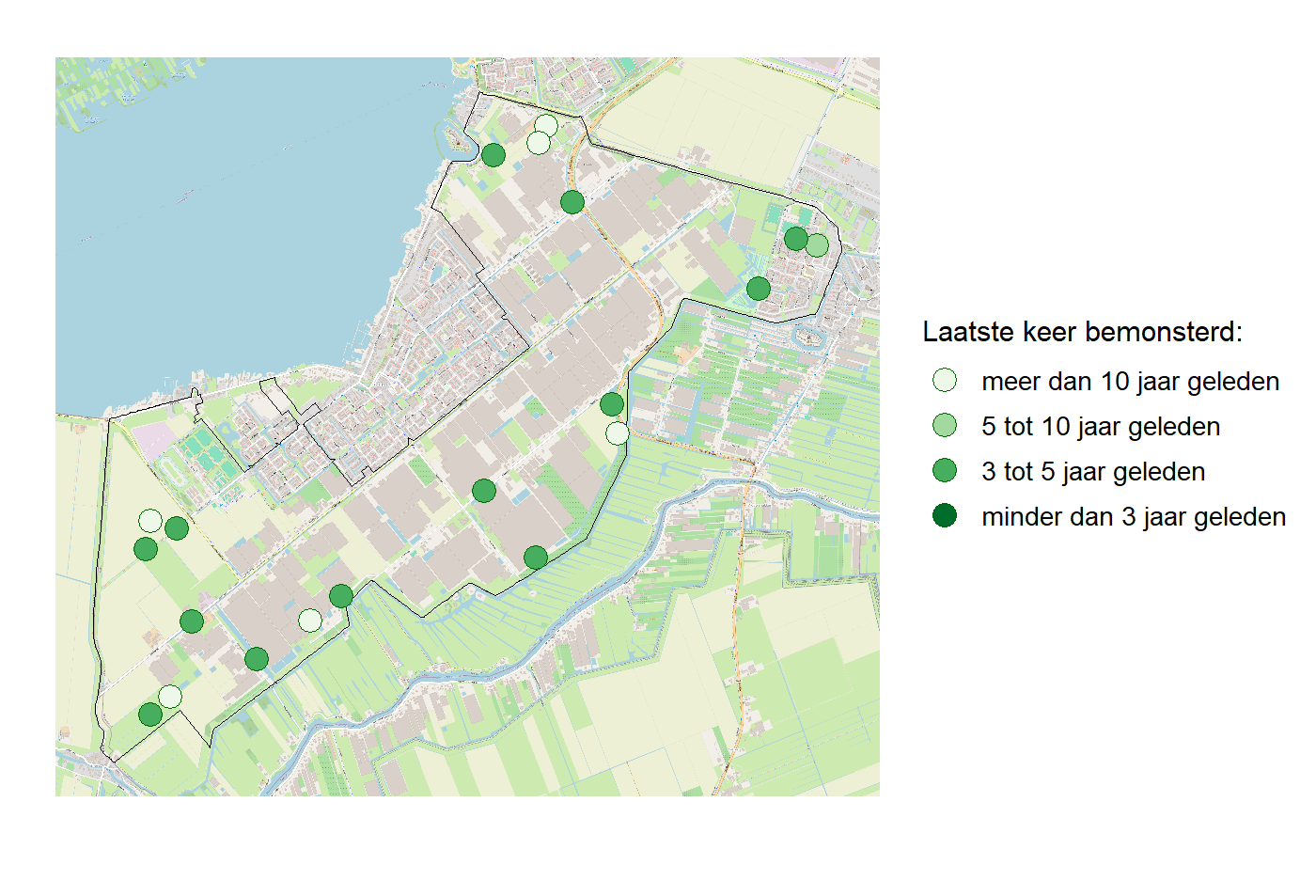 Kaart met meetlocaties waar waterplanten worden gemeten (groene stippen). Het laatste meetjaar waarin een locatie is bemonsterd is weergegeven in verschillende tinten groen.