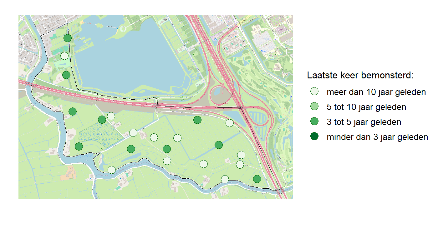 Kaart met meetlocaties waar waterplanten worden gemeten (groene stippen). Het laatste meetjaar waarin een locatie is bemonsterd is weergegeven in verschillende tinten groen.