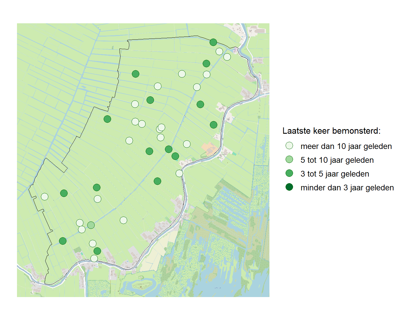 Kaart met meetlocaties waar waterplanten worden gemeten (groene stippen). Het laatste meetjaar waarin een locatie is bemonsterd is weergegeven in verschillende tinten groen.