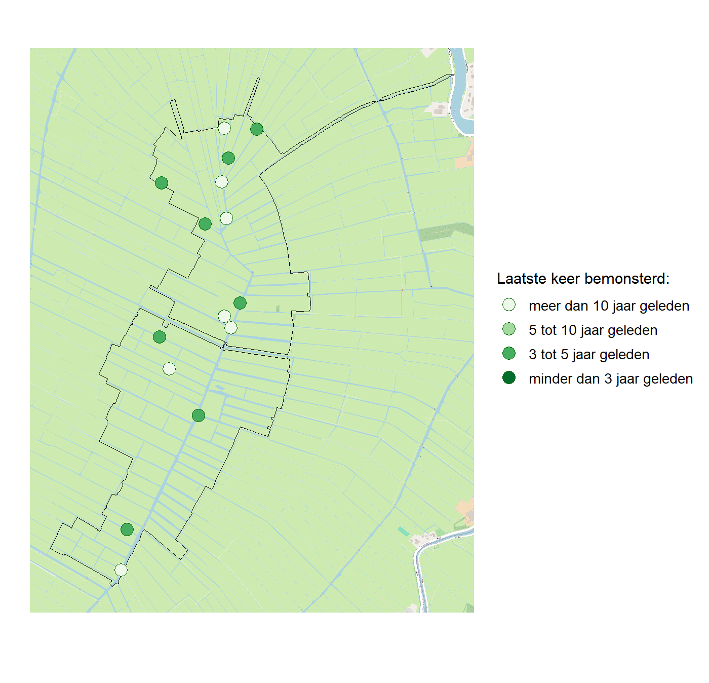 Kaart met meetlocaties waar waterplanten worden gemeten (groene stippen). Het laatste meetjaar waarin een locatie is bemonsterd is weergegeven in verschillende tinten groen.