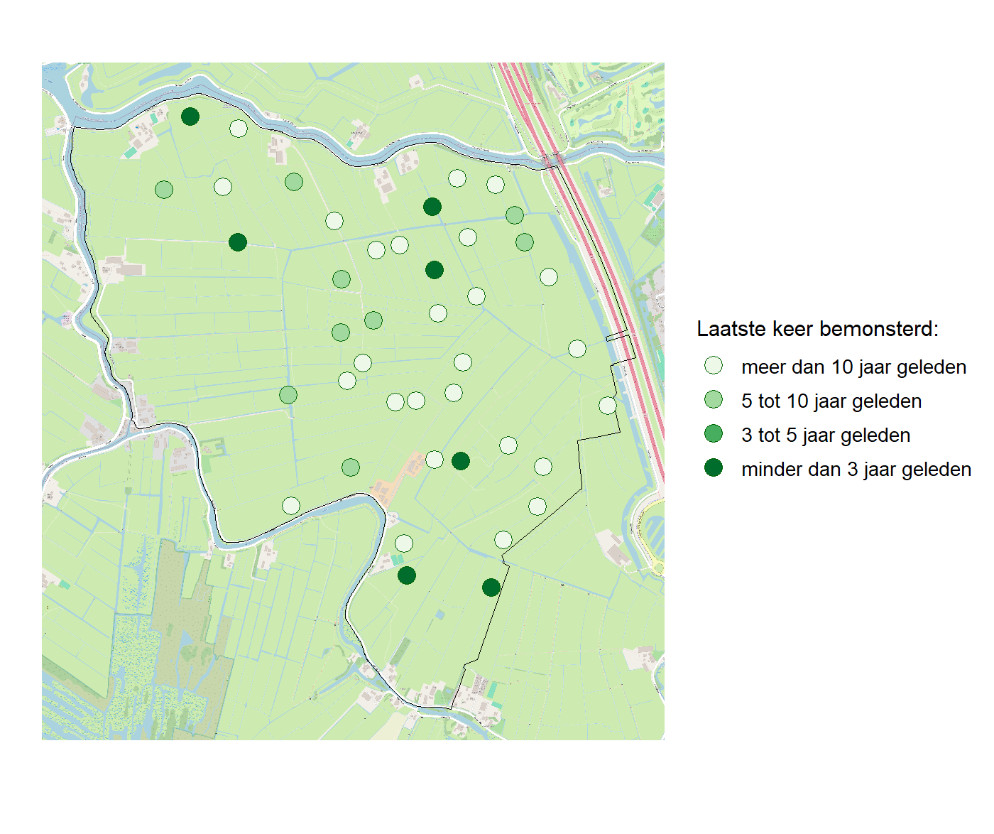 Kaart met meetlocaties waar waterplanten worden gemeten (groene stippen). Het laatste meetjaar waarin een locatie is bemonsterd is weergegeven in verschillende tinten groen.