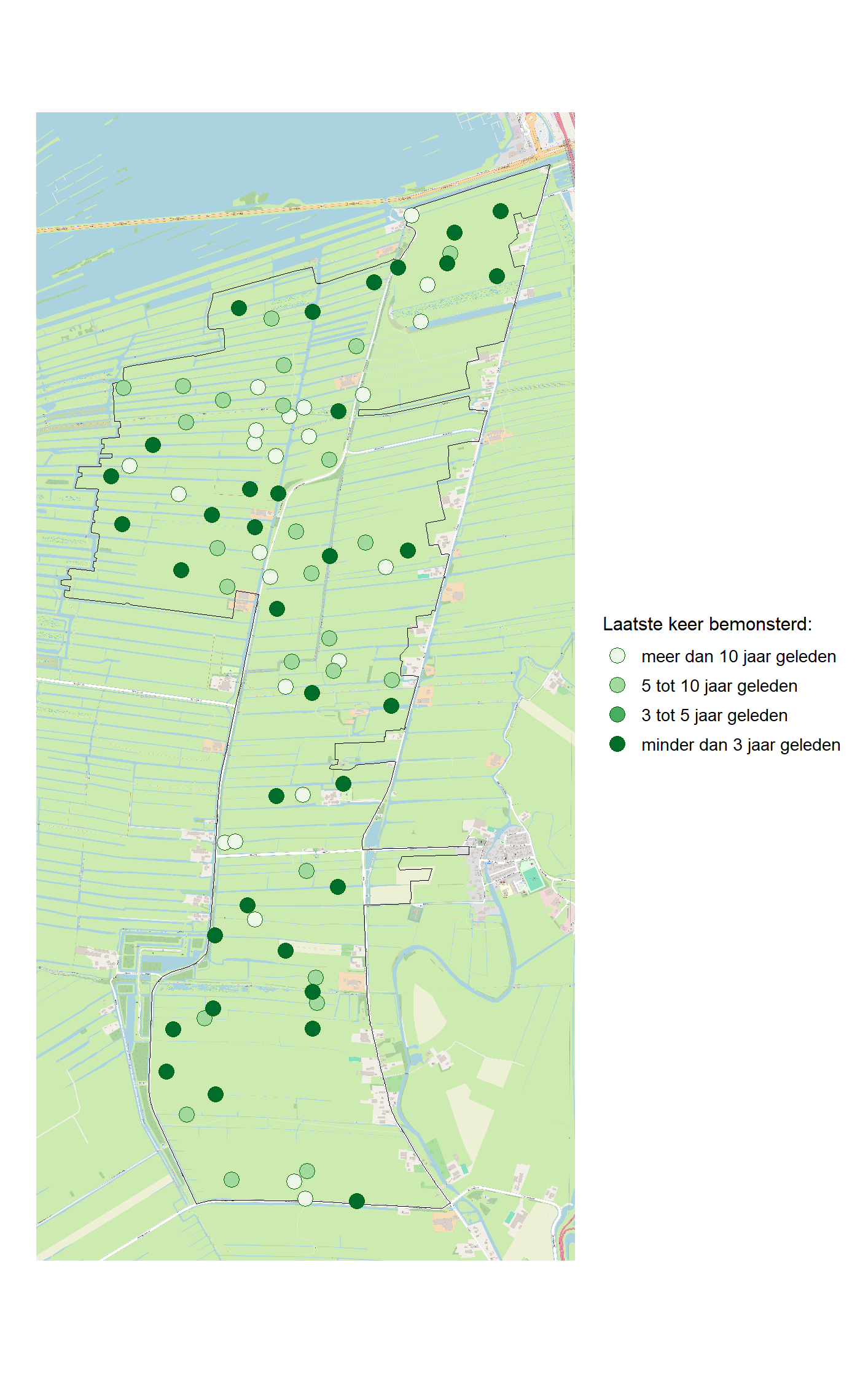 Kaart met meetlocaties waar waterplanten worden gemeten (groene stippen). Het laatste meetjaar waarin een locatie is bemonsterd is weergegeven in verschillende tinten groen.