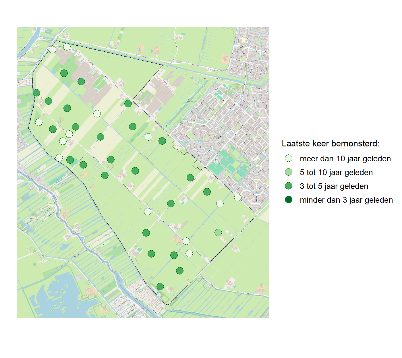 Kaart met meetlocaties waar waterplanten worden gemeten (groene stippen). Het laatste meetjaar waarin een locatie is bemonsterd is weergegeven in verschillende tinten groen.