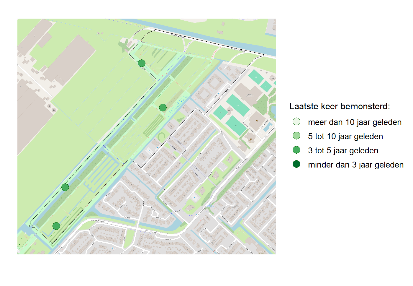 Kaart met meetlocaties waar waterplanten worden gemeten (groene stippen). Het laatste meetjaar waarin een locatie is bemonsterd is weergegeven in verschillende tinten groen.