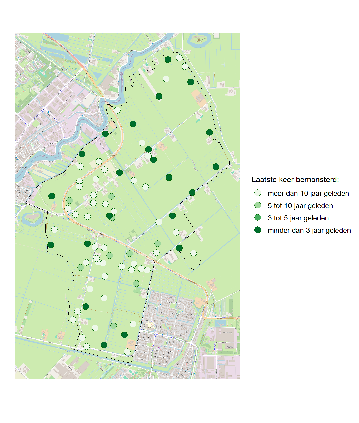 Kaart met meetlocaties waar waterplanten worden gemeten (groene stippen). Het laatste meetjaar waarin een locatie is bemonsterd is weergegeven in verschillende tinten groen.