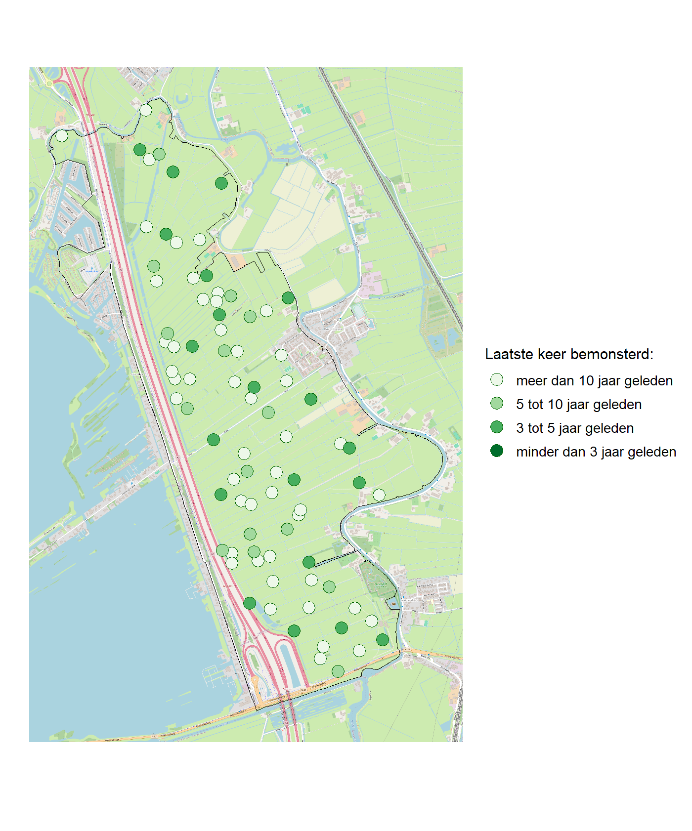 Kaart met meetlocaties waar waterplanten worden gemeten (groene stippen). Het laatste meetjaar waarin een locatie is bemonsterd is weergegeven in verschillende tinten groen.