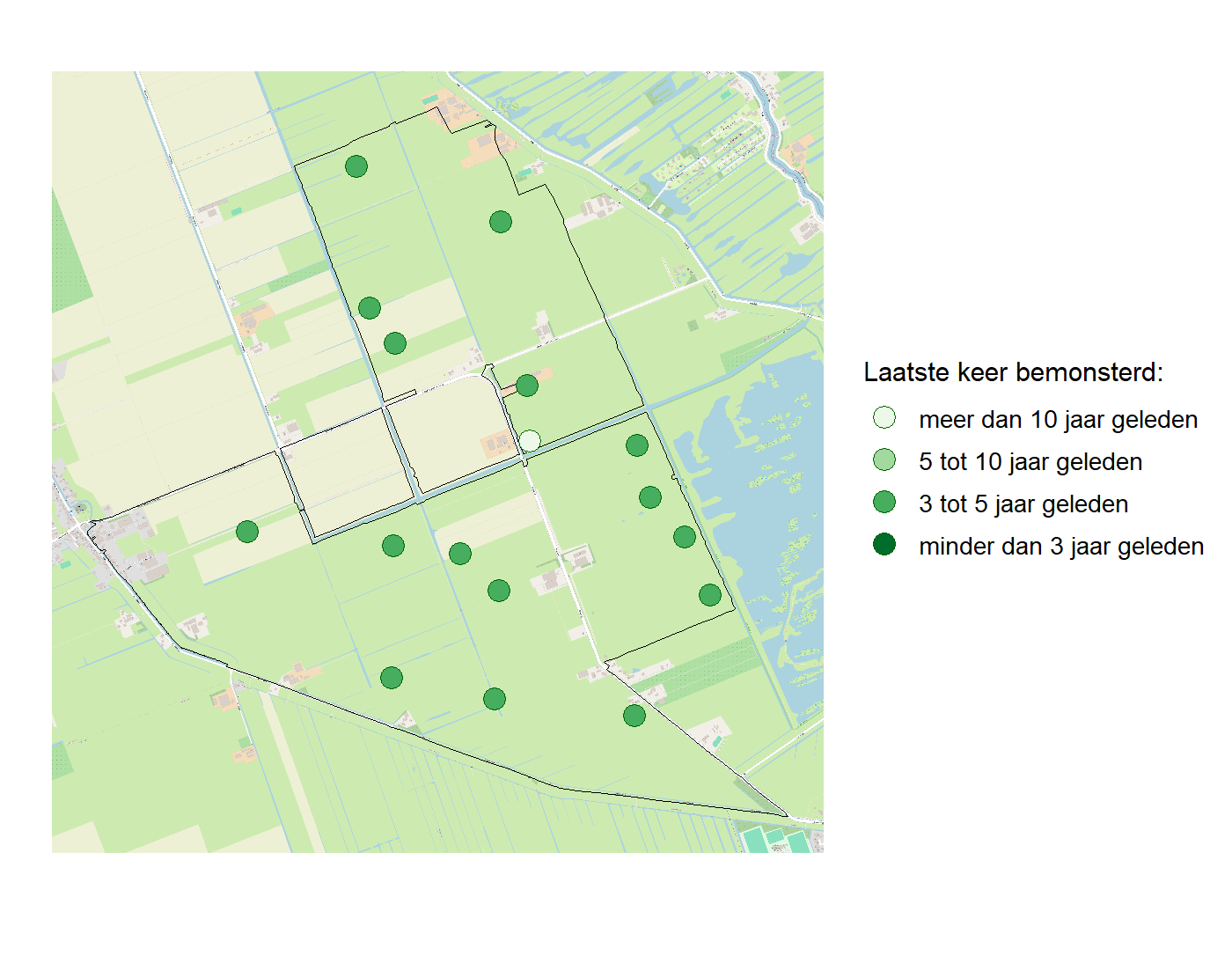 Kaart met meetlocaties waar waterplanten worden gemeten (groene stippen). Het laatste meetjaar waarin een locatie is bemonsterd is weergegeven in verschillende tinten groen.