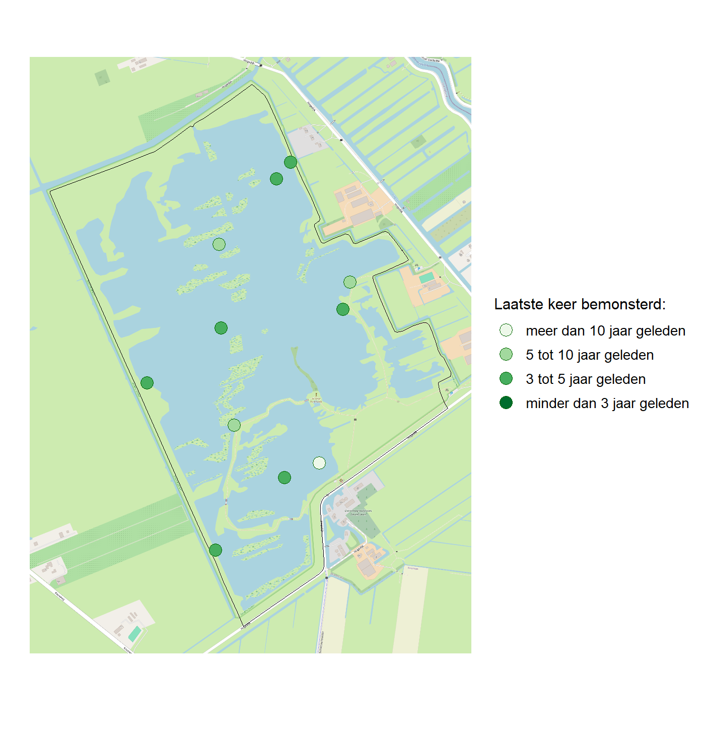 Kaart met meetlocaties waar waterplanten worden gemeten (groene stippen). Het laatste meetjaar waarin een locatie is bemonsterd is weergegeven in verschillende tinten groen.