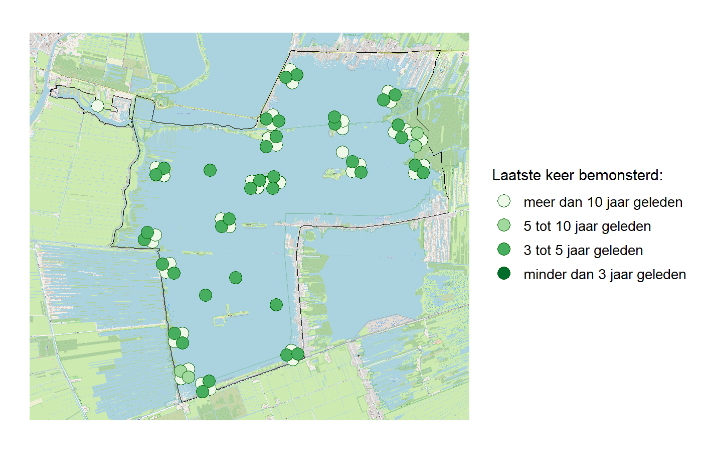 Kaart met meetlocaties waar waterplanten worden gemeten (groene stippen). Het laatste meetjaar waarin een locatie is bemonsterd is weergegeven in verschillende tinten groen.