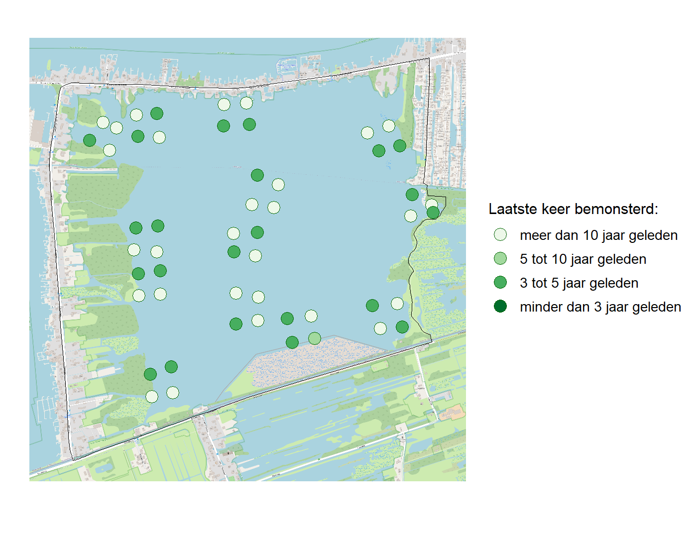 Kaart met meetlocaties waar waterplanten worden gemeten (groene stippen). Het laatste meetjaar waarin een locatie is bemonsterd is weergegeven in verschillende tinten groen.