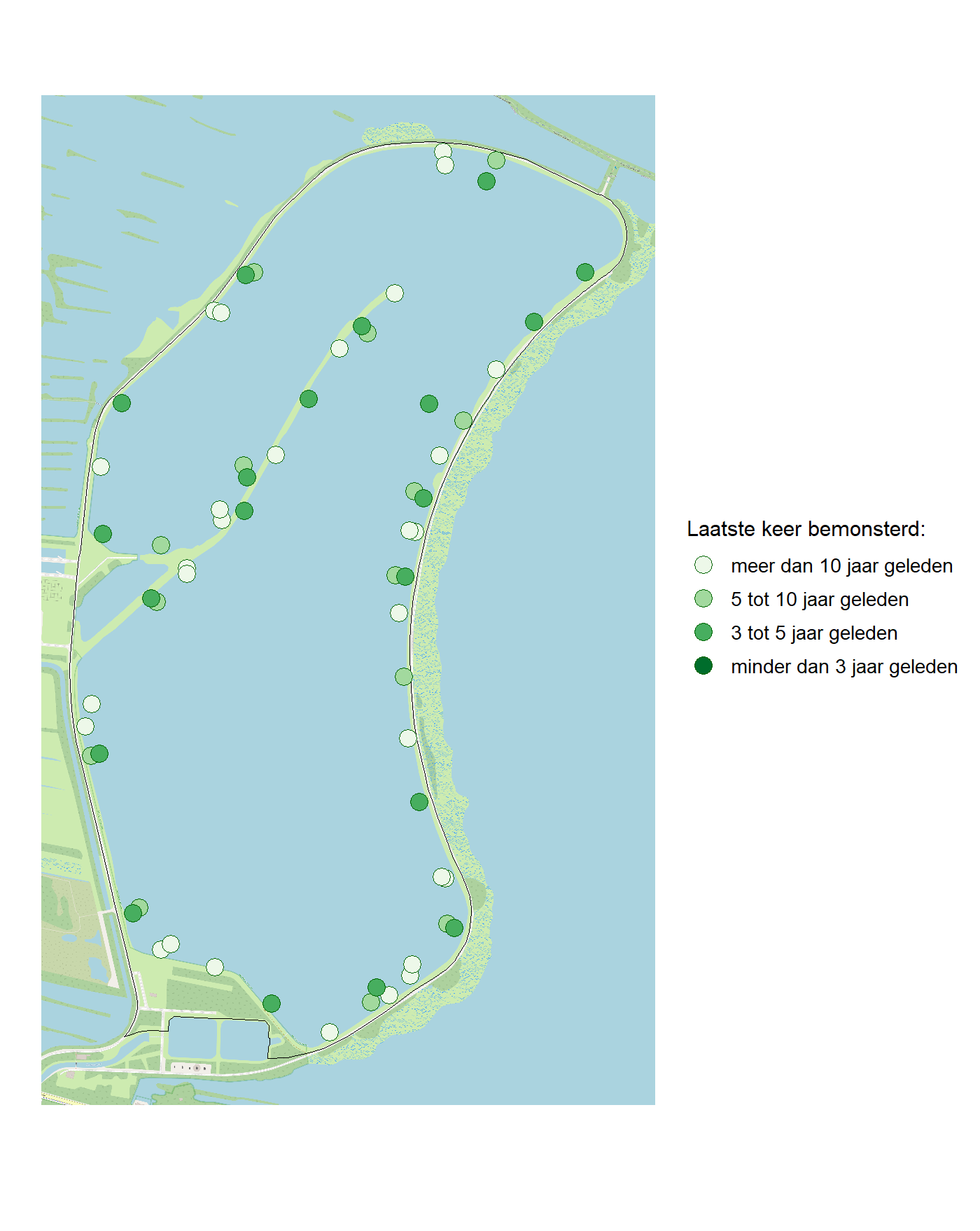 Kaart met meetlocaties waar waterplanten worden gemeten (groene stippen). Het laatste meetjaar waarin een locatie is bemonsterd is weergegeven in verschillende tinten groen.