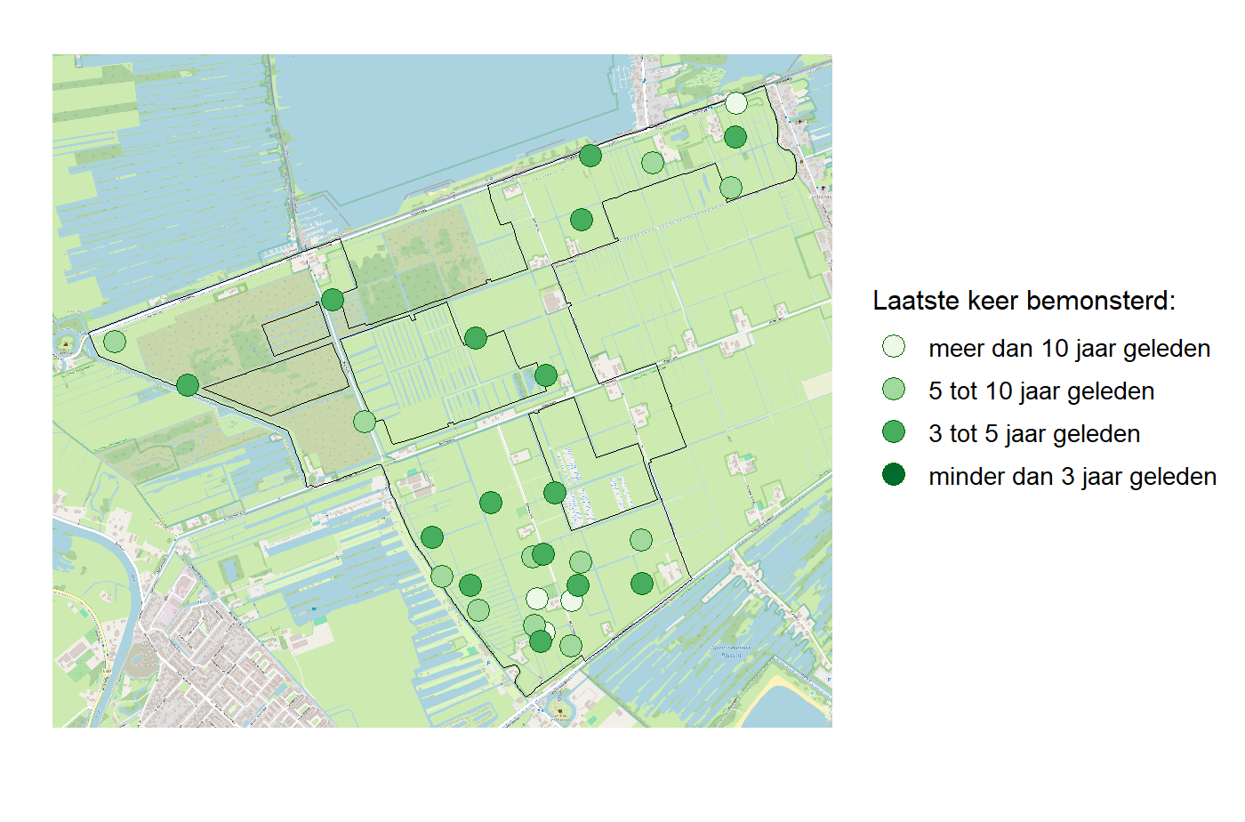 Kaart met meetlocaties waar waterplanten worden gemeten (groene stippen). Het laatste meetjaar waarin een locatie is bemonsterd is weergegeven in verschillende tinten groen.