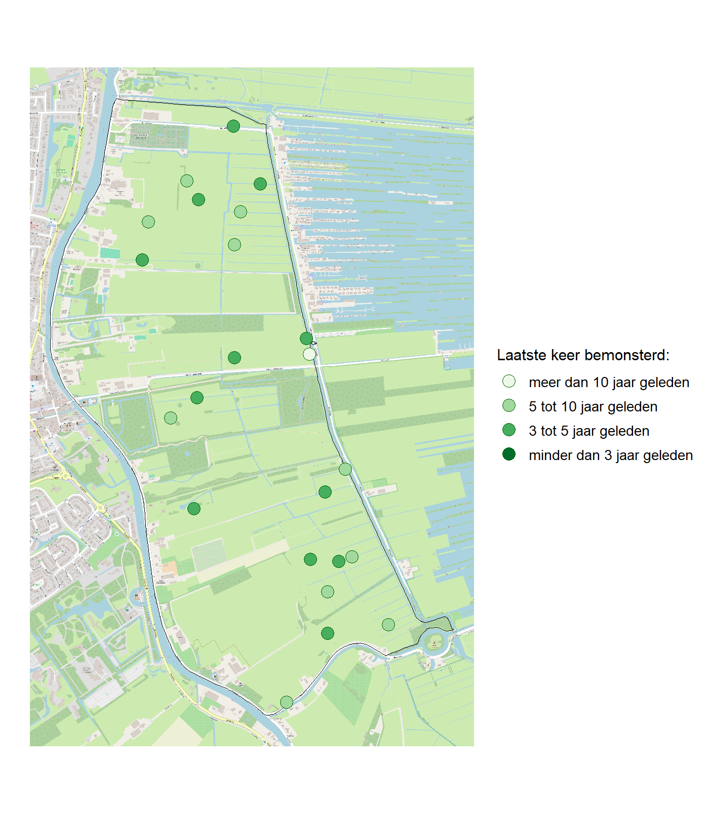 Kaart met meetlocaties waar waterplanten worden gemeten (groene stippen). Het laatste meetjaar waarin een locatie is bemonsterd is weergegeven in verschillende tinten groen.