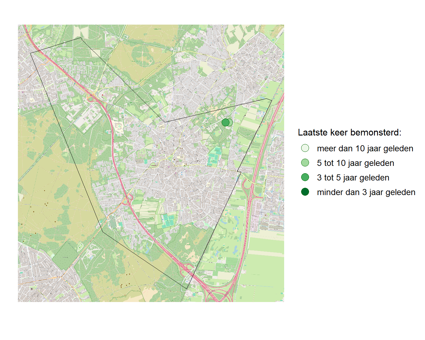 Kaart met meetlocaties waar waterplanten worden gemeten (groene stippen). Het laatste meetjaar waarin een locatie is bemonsterd is weergegeven in verschillende tinten groen.