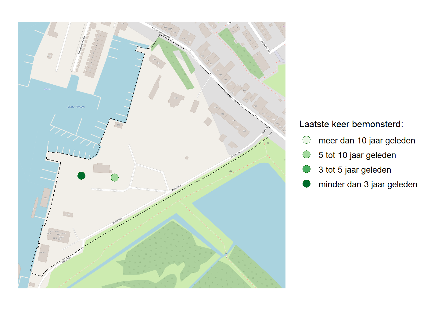 Kaart met meetlocaties waar waterplanten worden gemeten (groene stippen). Het laatste meetjaar waarin een locatie is bemonsterd is weergegeven in verschillende tinten groen.