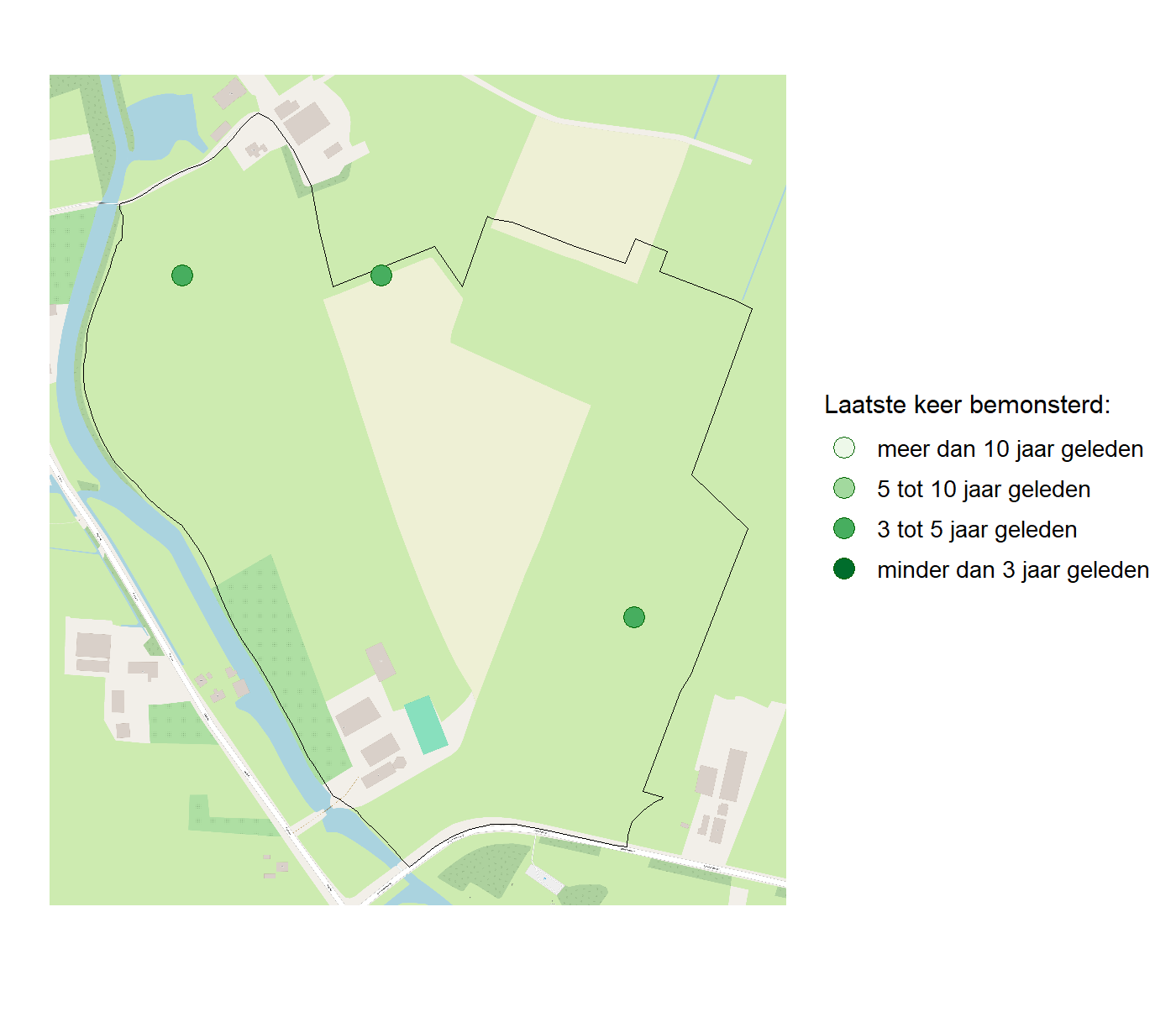 Kaart met meetlocaties waar waterplanten worden gemeten (groene stippen). Het laatste meetjaar waarin een locatie is bemonsterd is weergegeven in verschillende tinten groen.