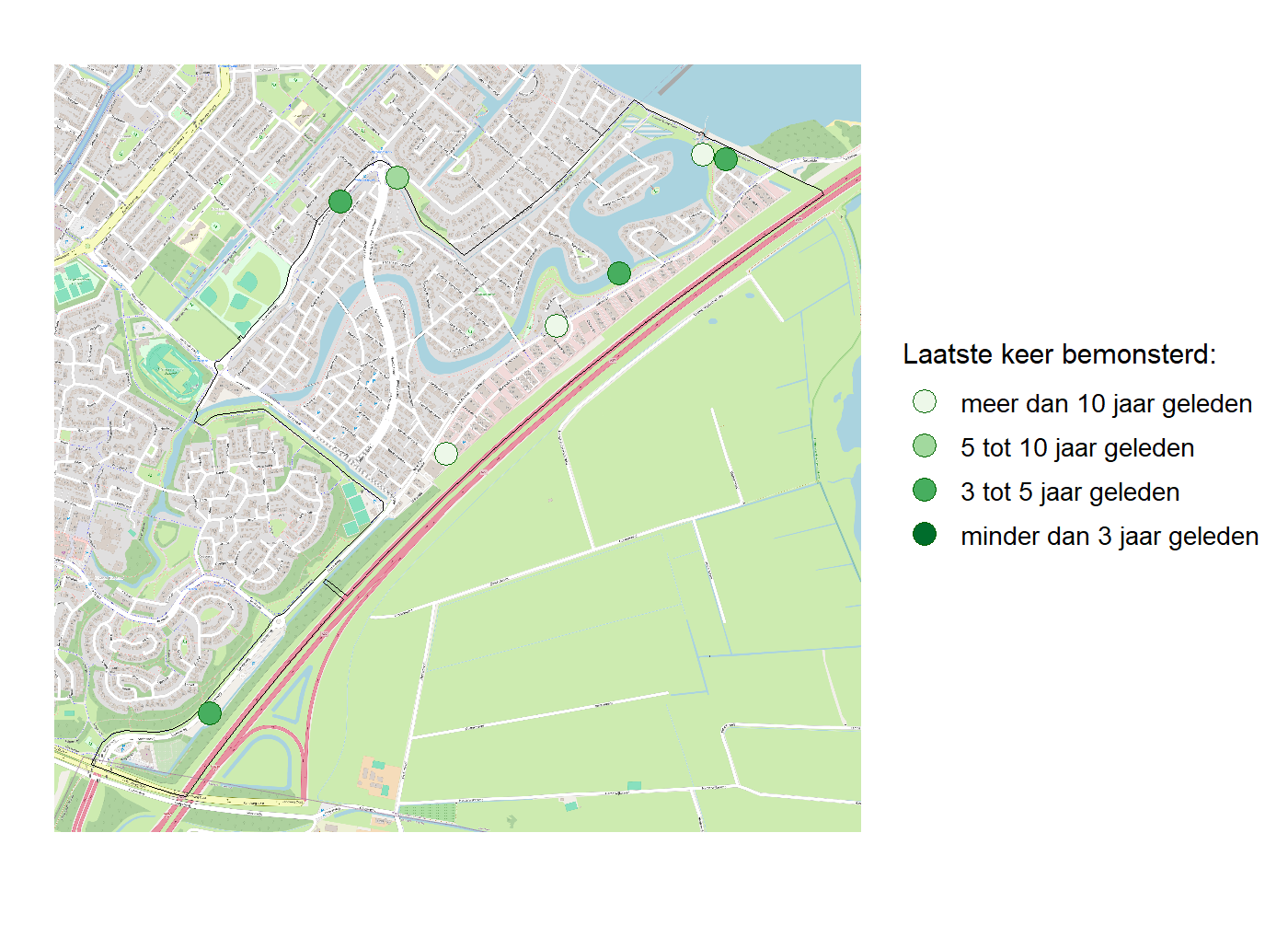 Kaart met meetlocaties waar waterplanten worden gemeten (groene stippen). Het laatste meetjaar waarin een locatie is bemonsterd is weergegeven in verschillende tinten groen.