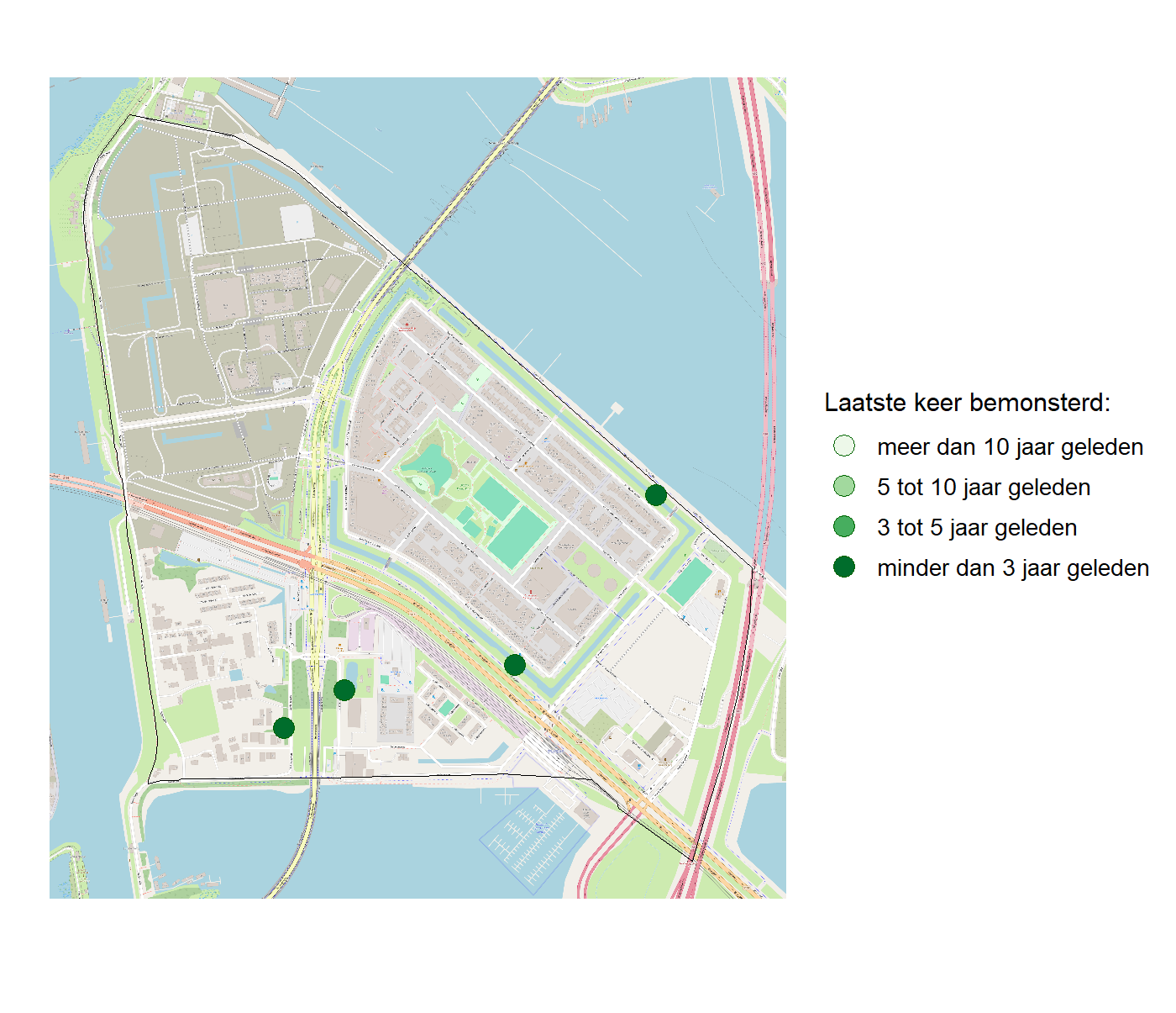 Kaart met meetlocaties waar waterplanten worden gemeten (groene stippen). Het laatste meetjaar waarin een locatie is bemonsterd is weergegeven in verschillende tinten groen.