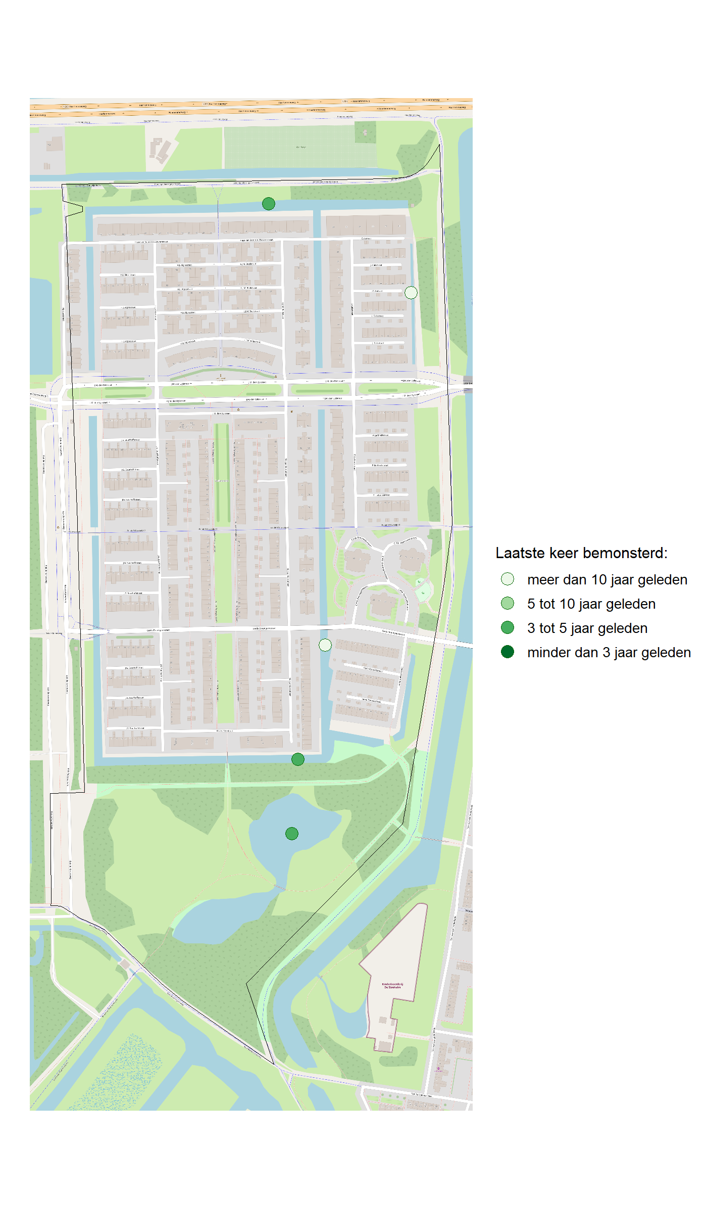 Kaart met meetlocaties waar waterplanten worden gemeten (groene stippen). Het laatste meetjaar waarin een locatie is bemonsterd is weergegeven in verschillende tinten groen.