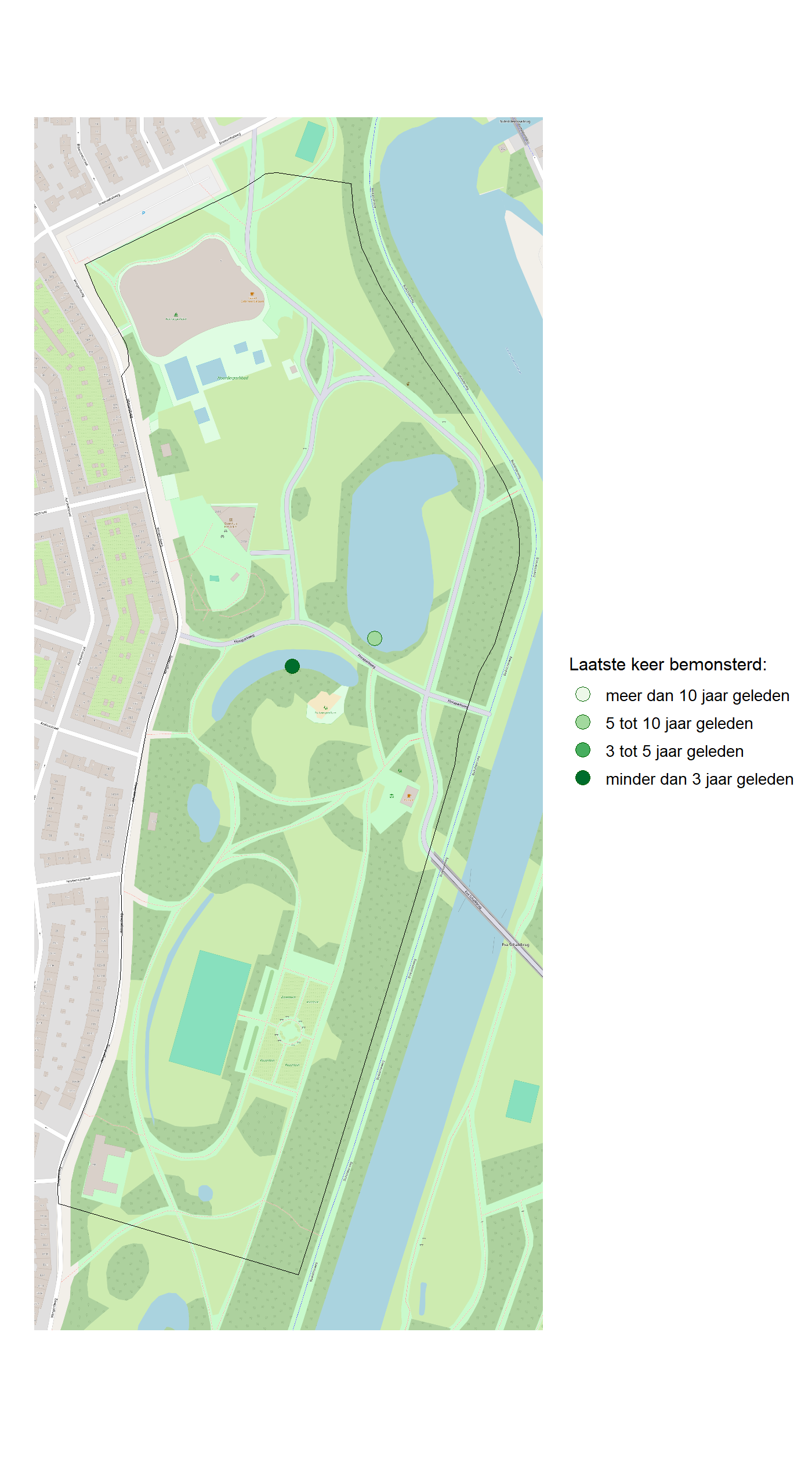 Kaart met meetlocaties waar waterplanten worden gemeten (groene stippen). Het laatste meetjaar waarin een locatie is bemonsterd is weergegeven in verschillende tinten groen.